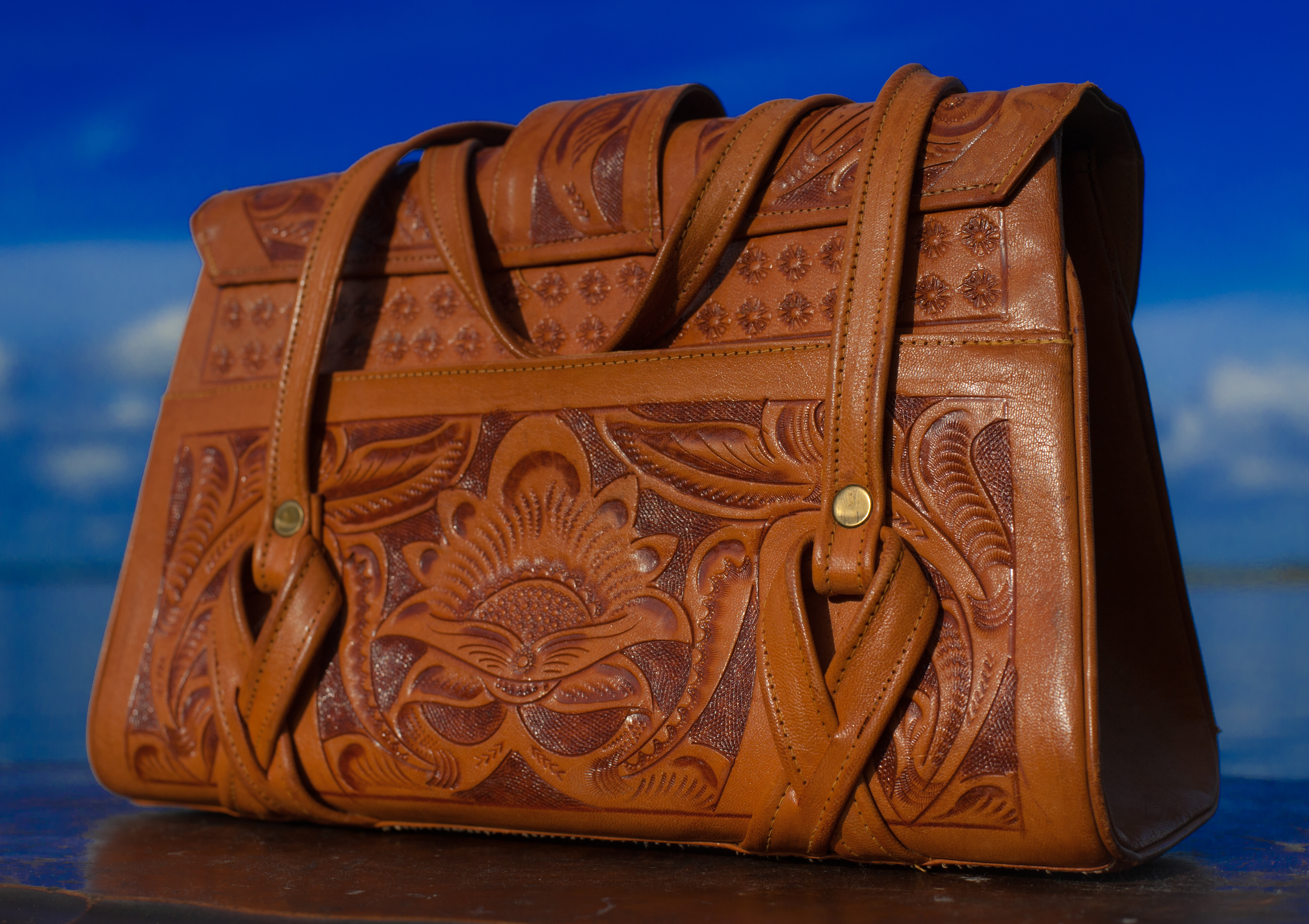 Vintage mexican leather on sale purses